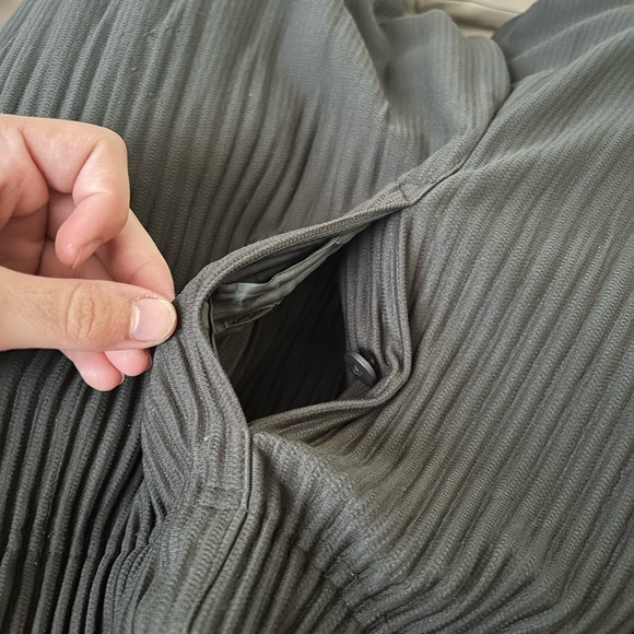 Issey Miyake Homme Plisse pleated trousers - Picture 3 of 5